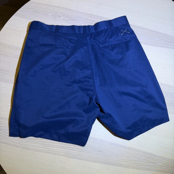 Navy Izod Short pants - Picture 3 of 3